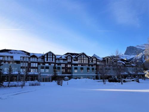 Sunset Mountain 3*